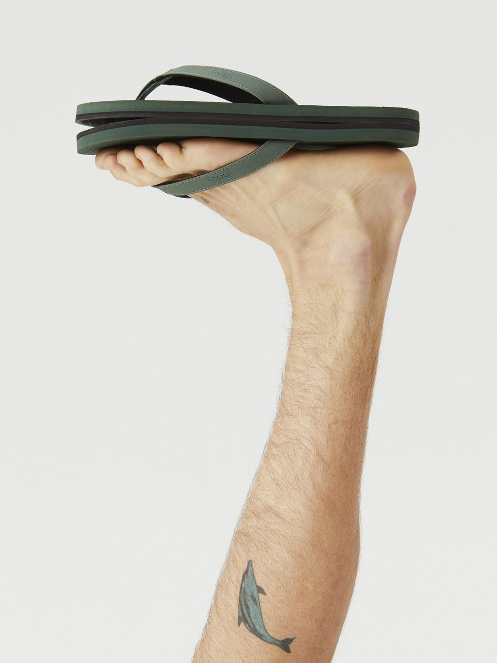 Mens ESSNTLS Thongs  Full - Leaf