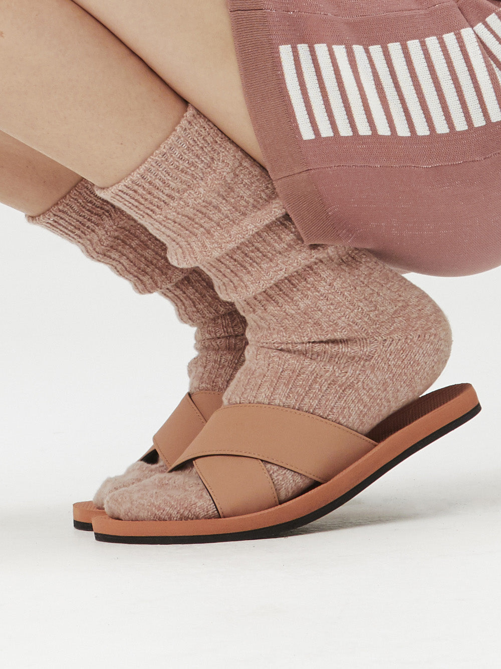 Womens ESSNTLS Cross - Rust