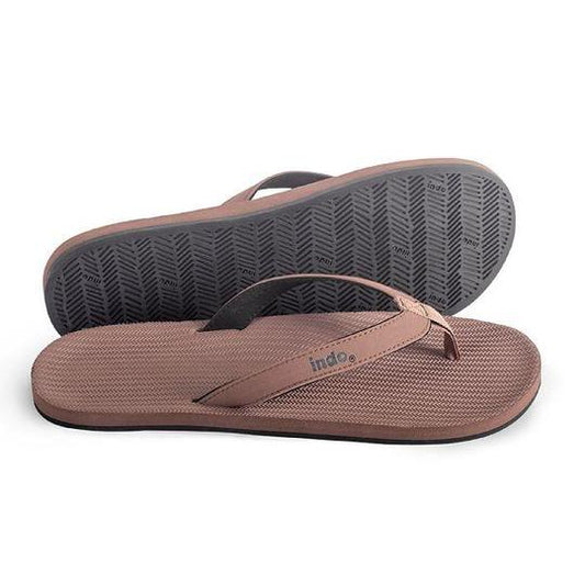 Mens ESSNTLS Thongs Full - Soil